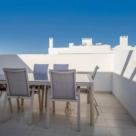 Luxury Townhouse With Pool In Villa *